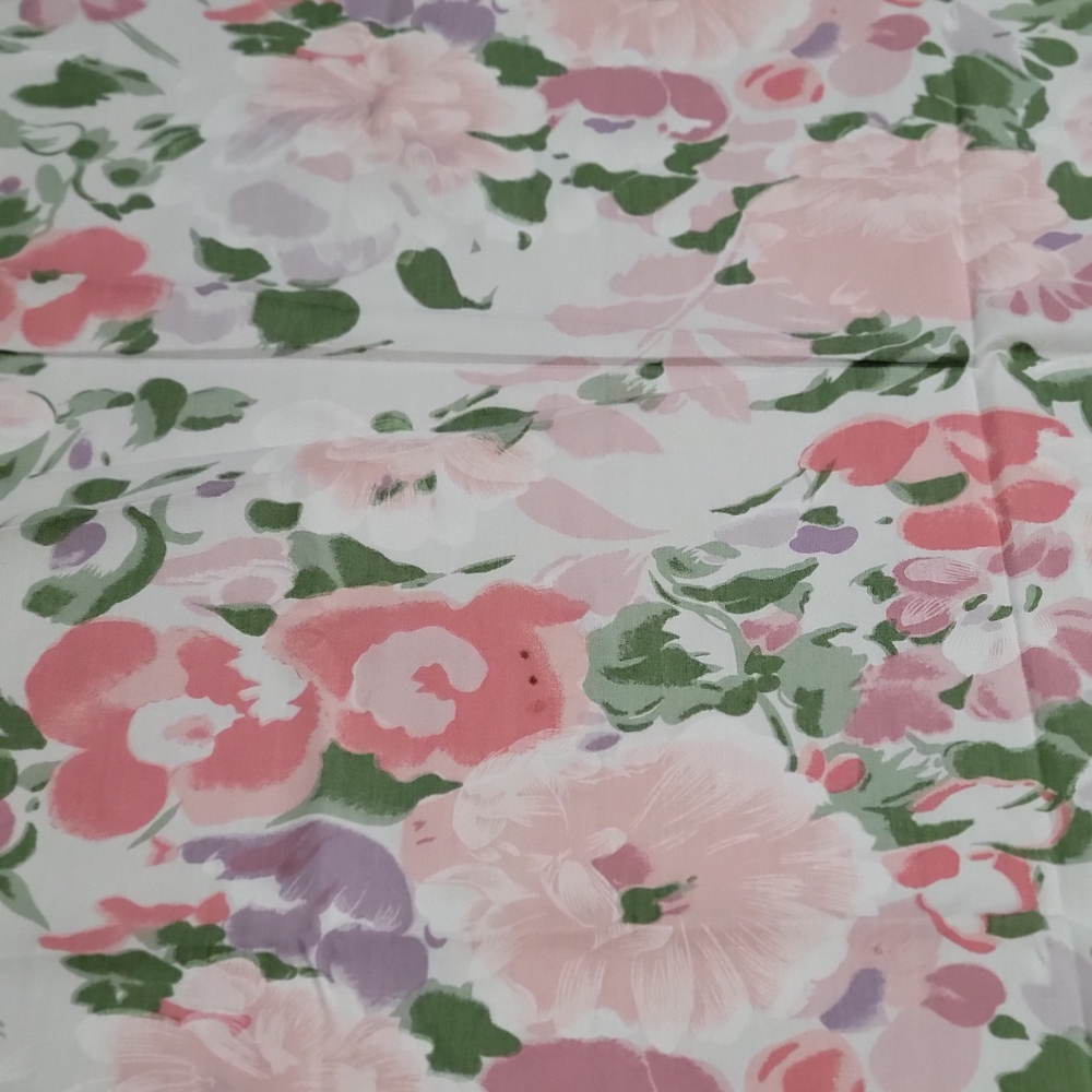 Spring Cotton Tablecloth & 4 Cloth Napkins Cottagecore green & lilac